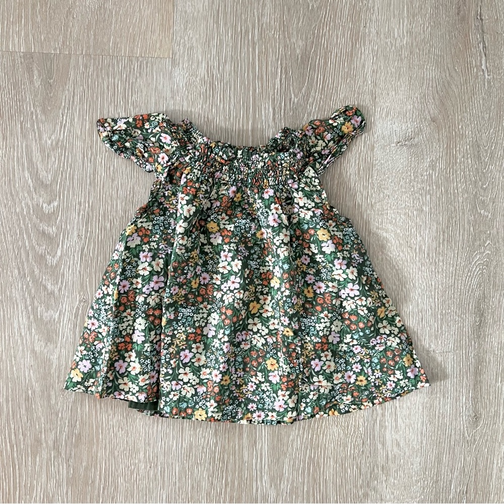 ✖️5/$10✖️ Old Navy Top